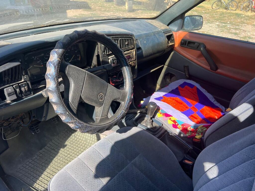 Volkswagen Passat Variant: 1991 г., 1.8 л, Механика, Бензин, Универсал: фото 5
