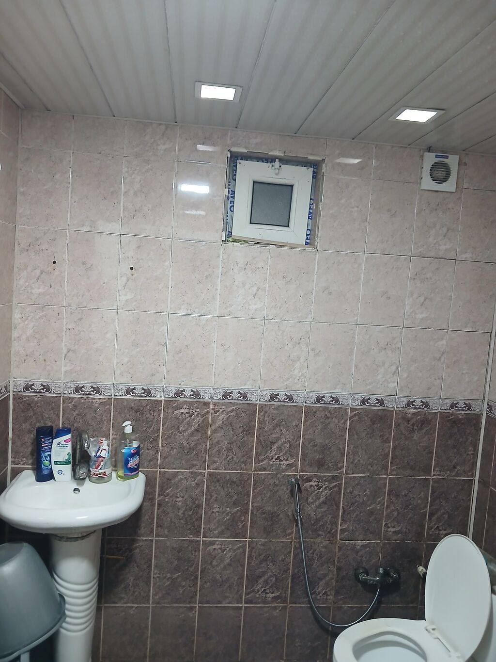 Bakı, Ramana qəs., 3 otaqlı, Köhnə tikili, m. Koroğlu, 60 kv. m
