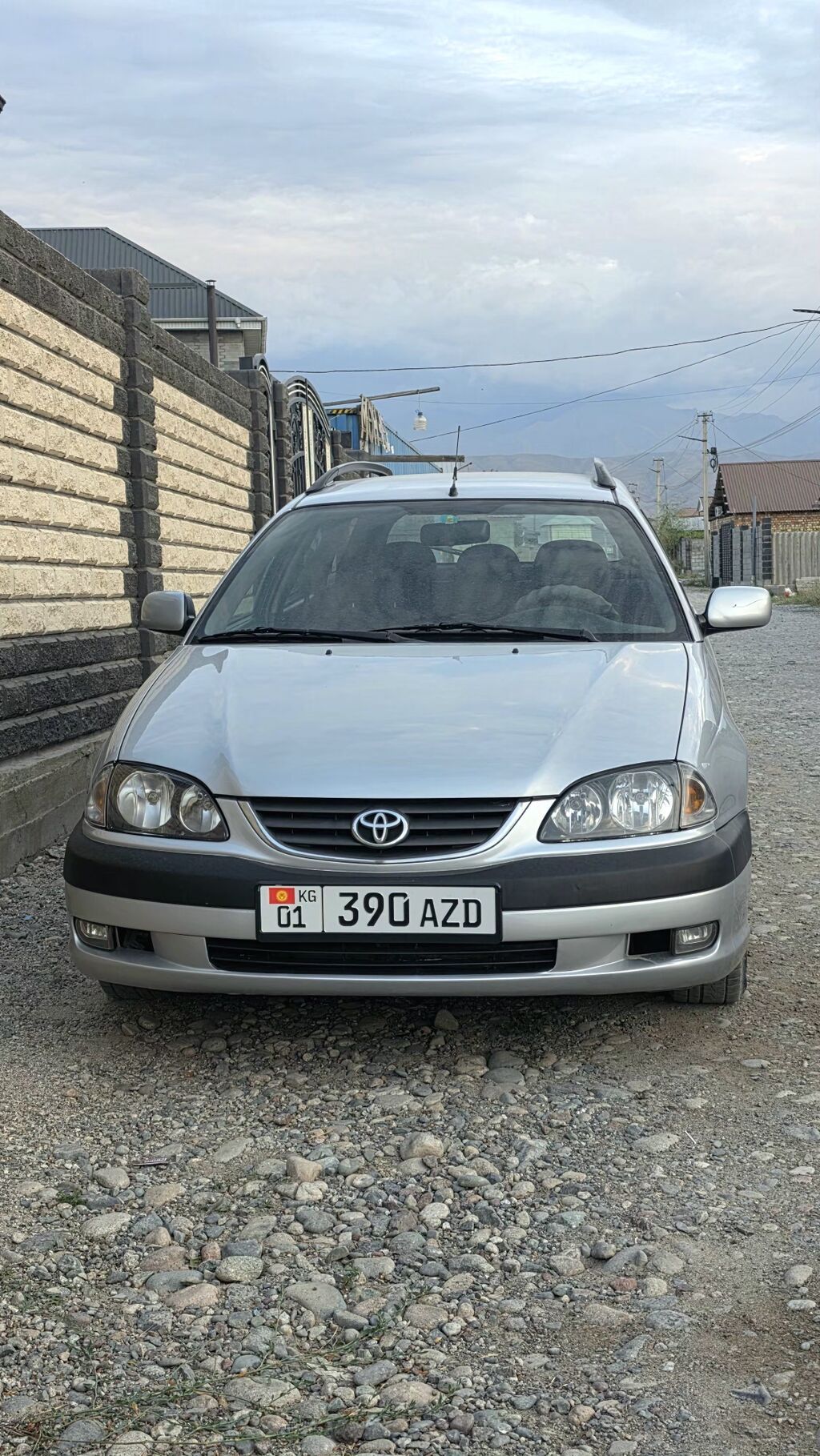 Toyota Avensis: 2002 г., 2 л, Механика, Дизель, Универсал: фото 3