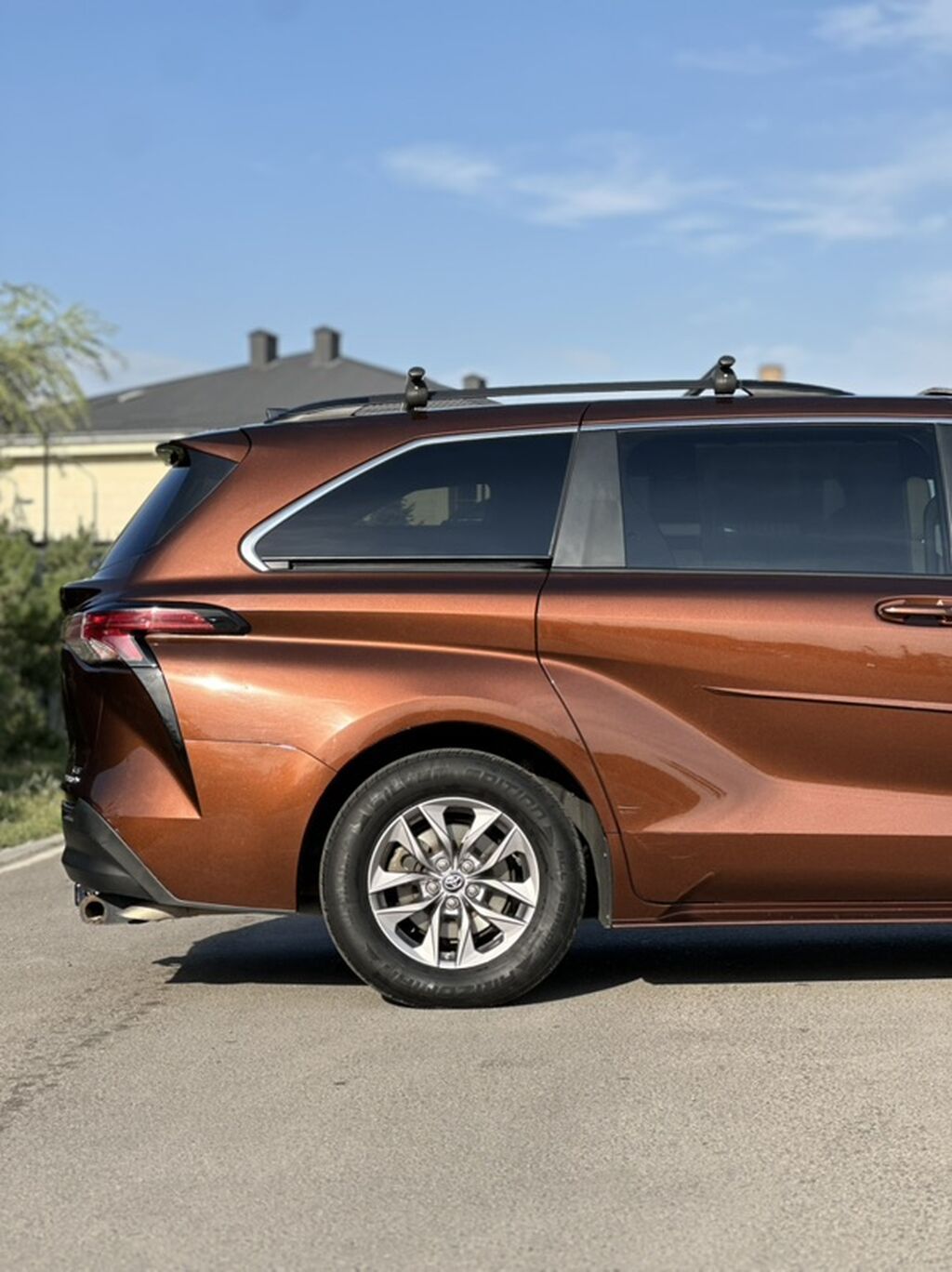 Toyota Sienna: 2021 г., 2.5 л, Автомат, Гибрид, Минивэн: фото 6