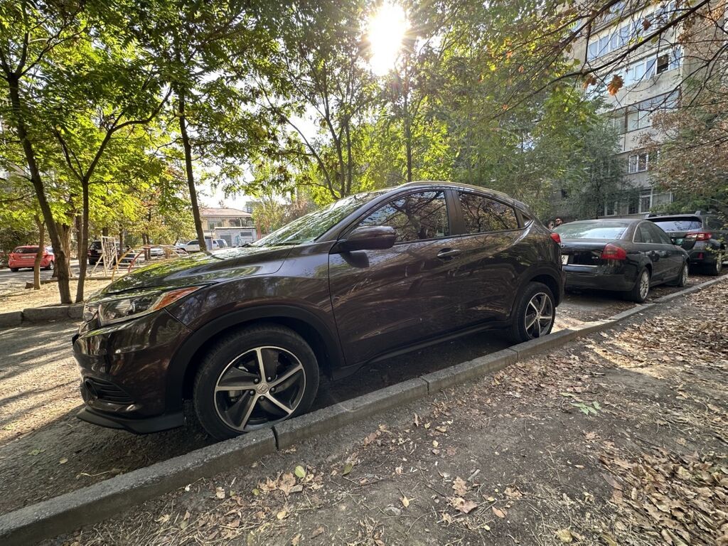 Honda HR-V: 2020 г., 1.8 л, Вариатор, Бензин, Кроссовер: фото 3