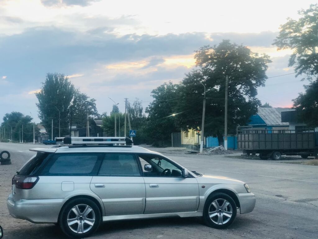 Subaru Legacy Lancaster: 2001 г., 2.5 л, Автомат, Газ, Универсал: фото 5
