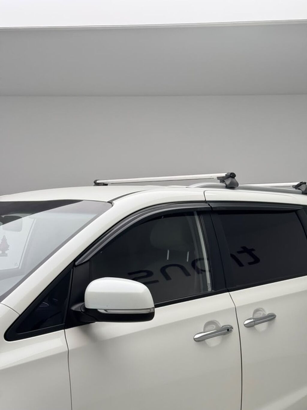 Kia Carnival: 2015 г., 2.2 л, Автомат, Дизель, Минивэн — фото 8