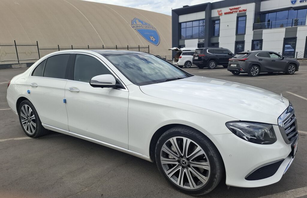 Mercedes-Benz E-Class: 2019 г., 3 л, Автомат, Бензин, Седан: фото 3