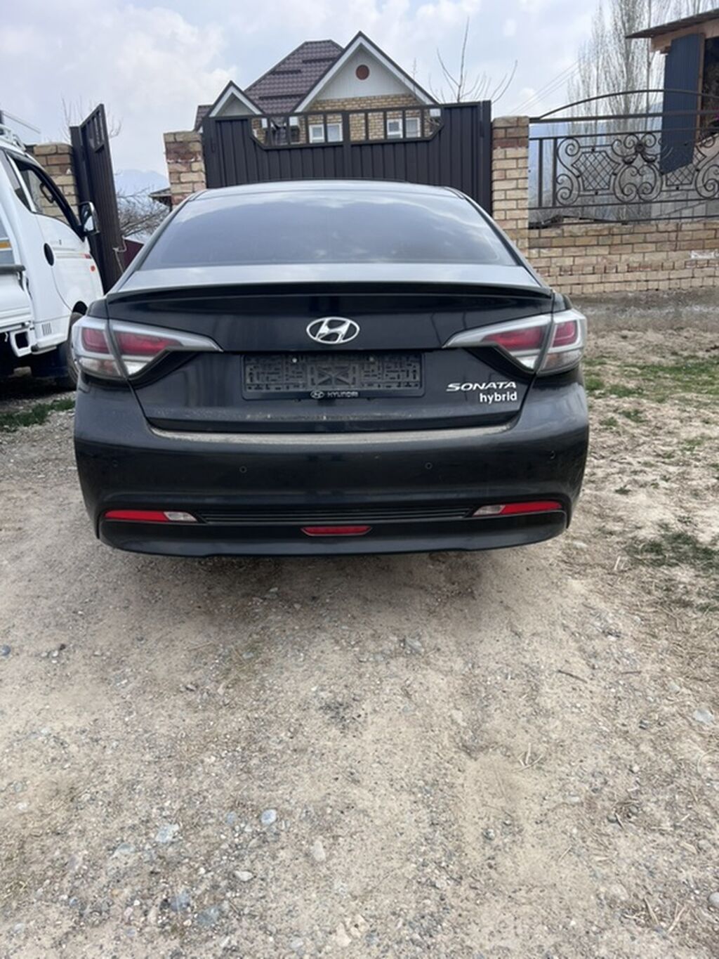 Hyundai Sonata: 2018 г., 2 л, Автомат, Гибрид, Седан: фото 2