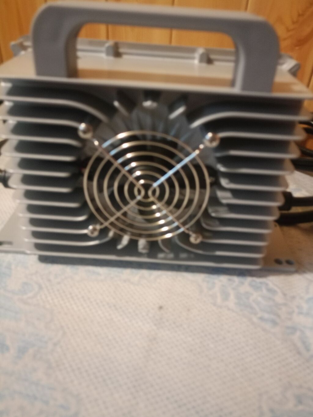 Зарядное устройство: фото 2