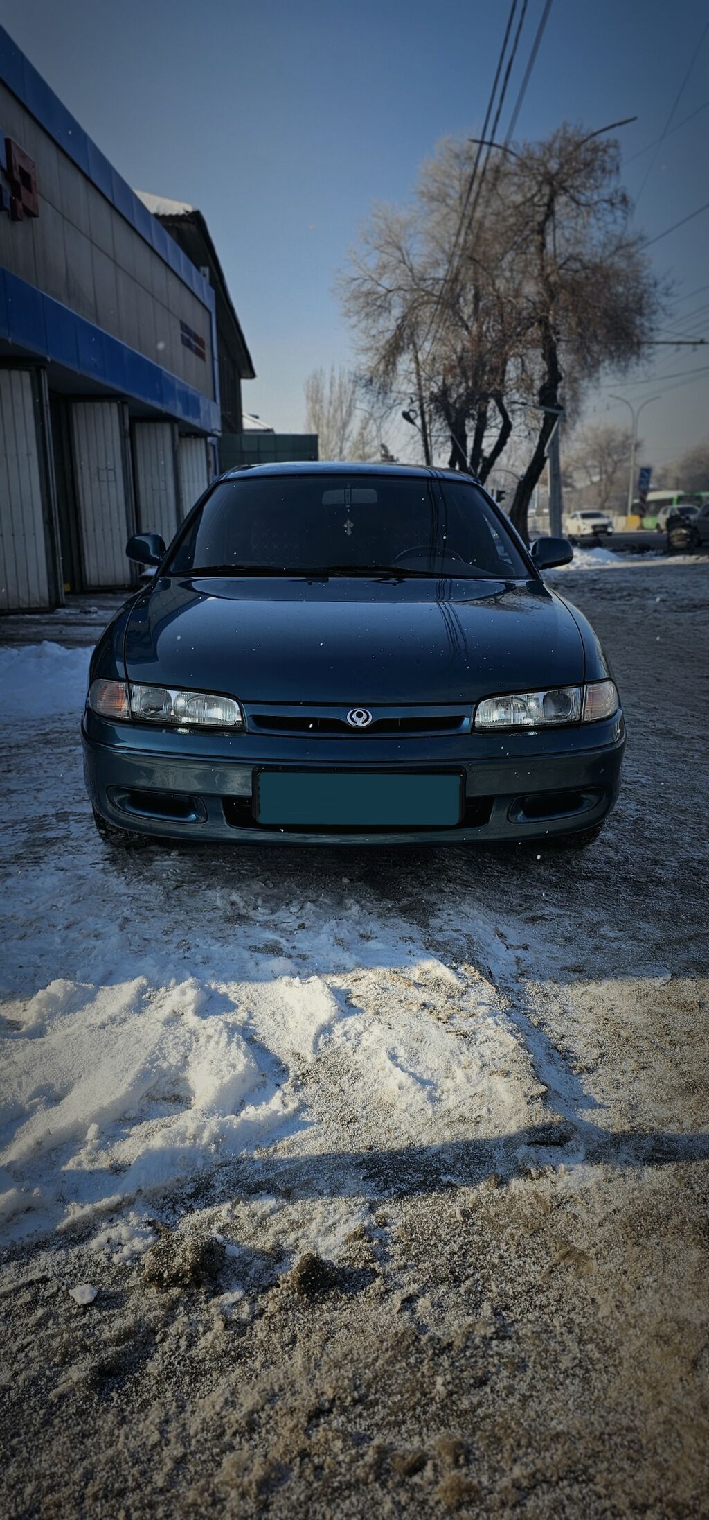 Mazda 626: 1993 г., 2 л, Механика, Бензин, Седан: фото 2