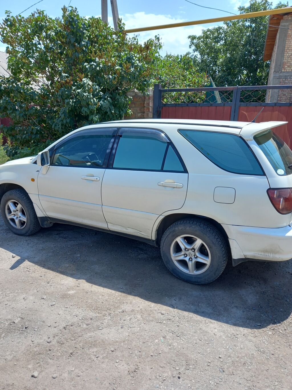 Toyota Harrier 1998 г., 3 л, автомат: фото 2
