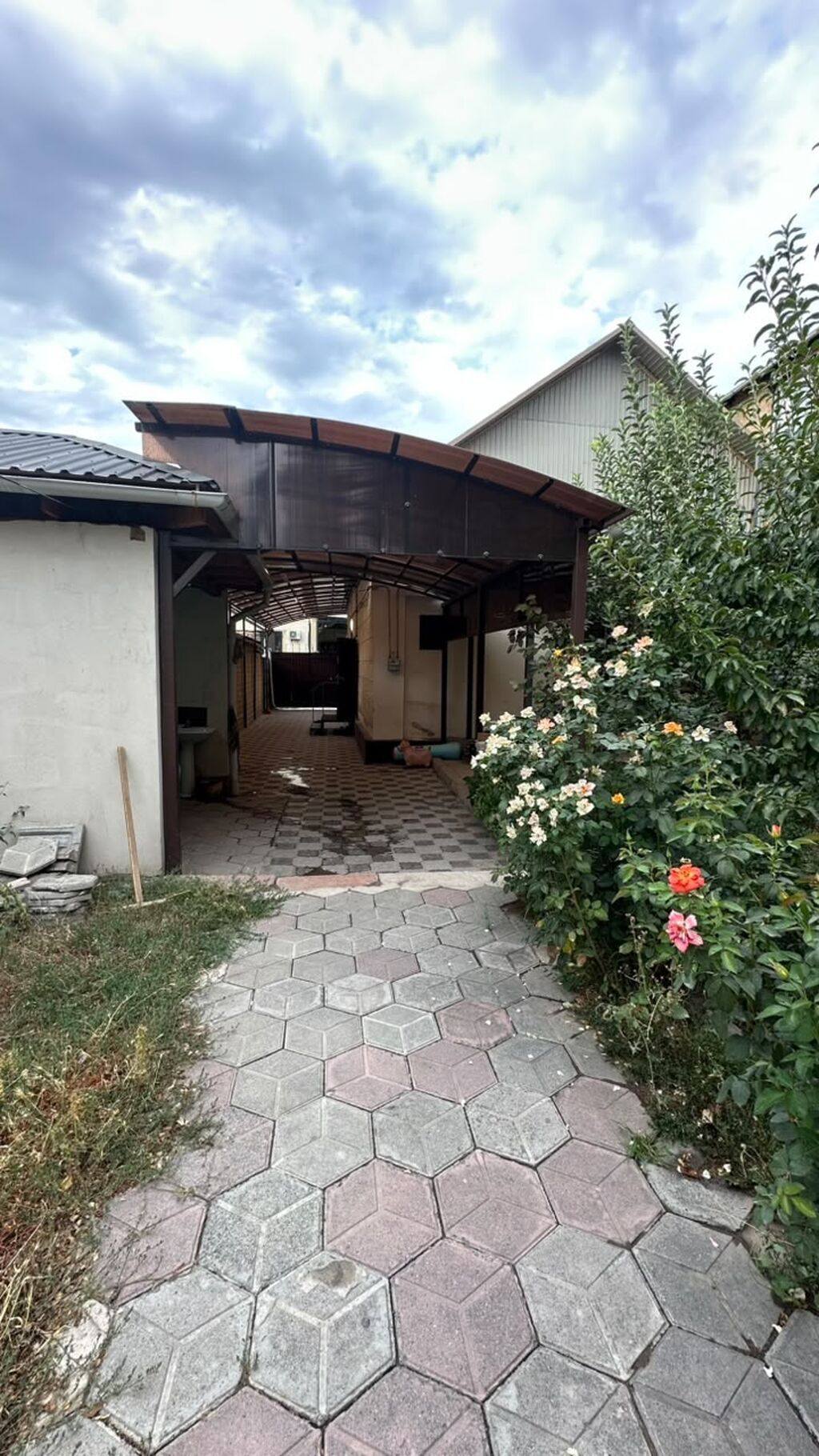 Продается дом с земельным участком в районе Пишпека • Площадь дома —: фото 5
