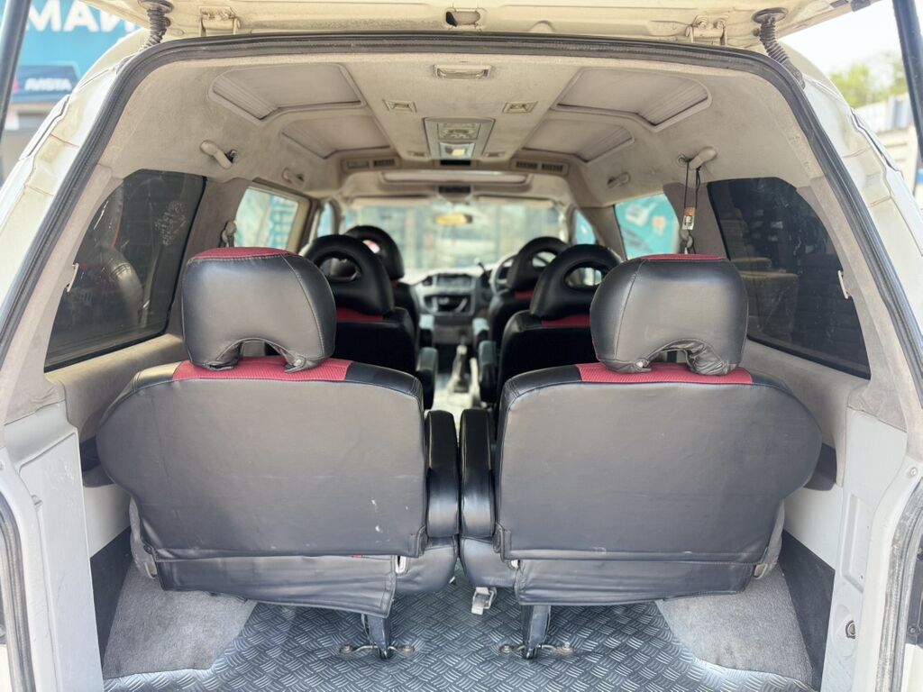 Mitsubishi Space Gear: 1997 г., 3 л, Автомат, Бензин, Минивэн: фото 7