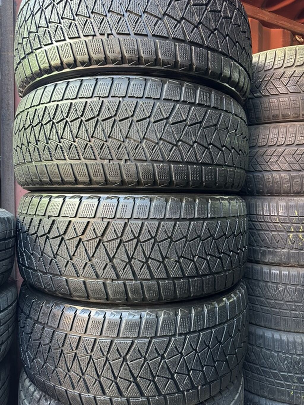 Шины 285 / 45 / R 22, Зима, Б/у, Комплект, Легковые, Япония, Bridgestone: фото 1