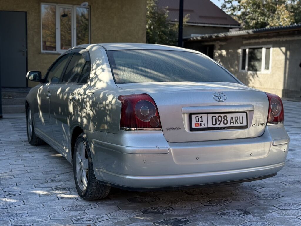 Toyota Avensis: 2006 г., 2 л, Автомат, Бензин, Седан: фото 3