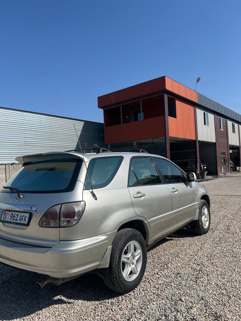 Lexus RX: 2000 г., 3 л, Автомат, Бензин, Кроссовер: фото 3