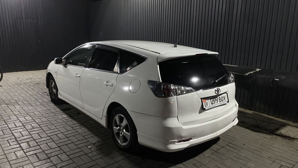Toyota Caldina: 2003 г., Универсал: фото 3