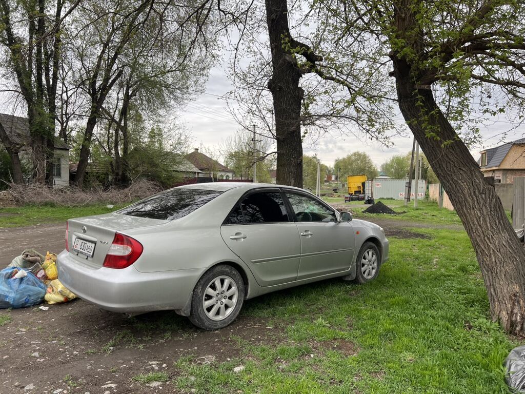 Toyota Camry: 2004 г., 2.4 л, Автомат, Бензин, Седан: фото 3