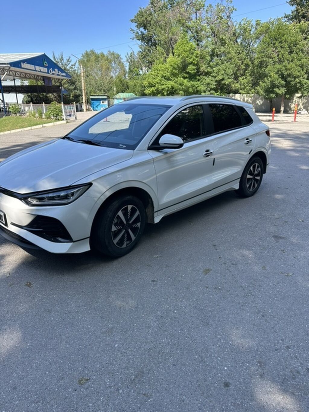 BYD E2: 2025 г., 0.1 л, Электромобиль, Кроссовер: фото 1