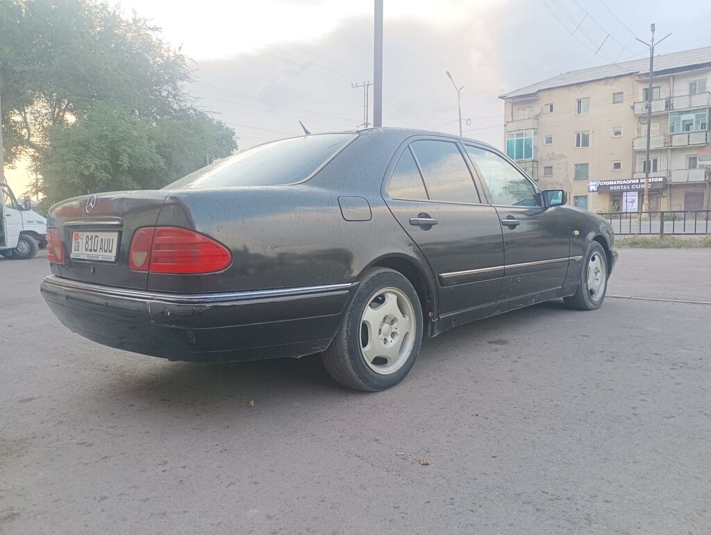 Mercedes-Benz E-Class: 1998 г., 2.4 л, Автомат, Седан: фото 4