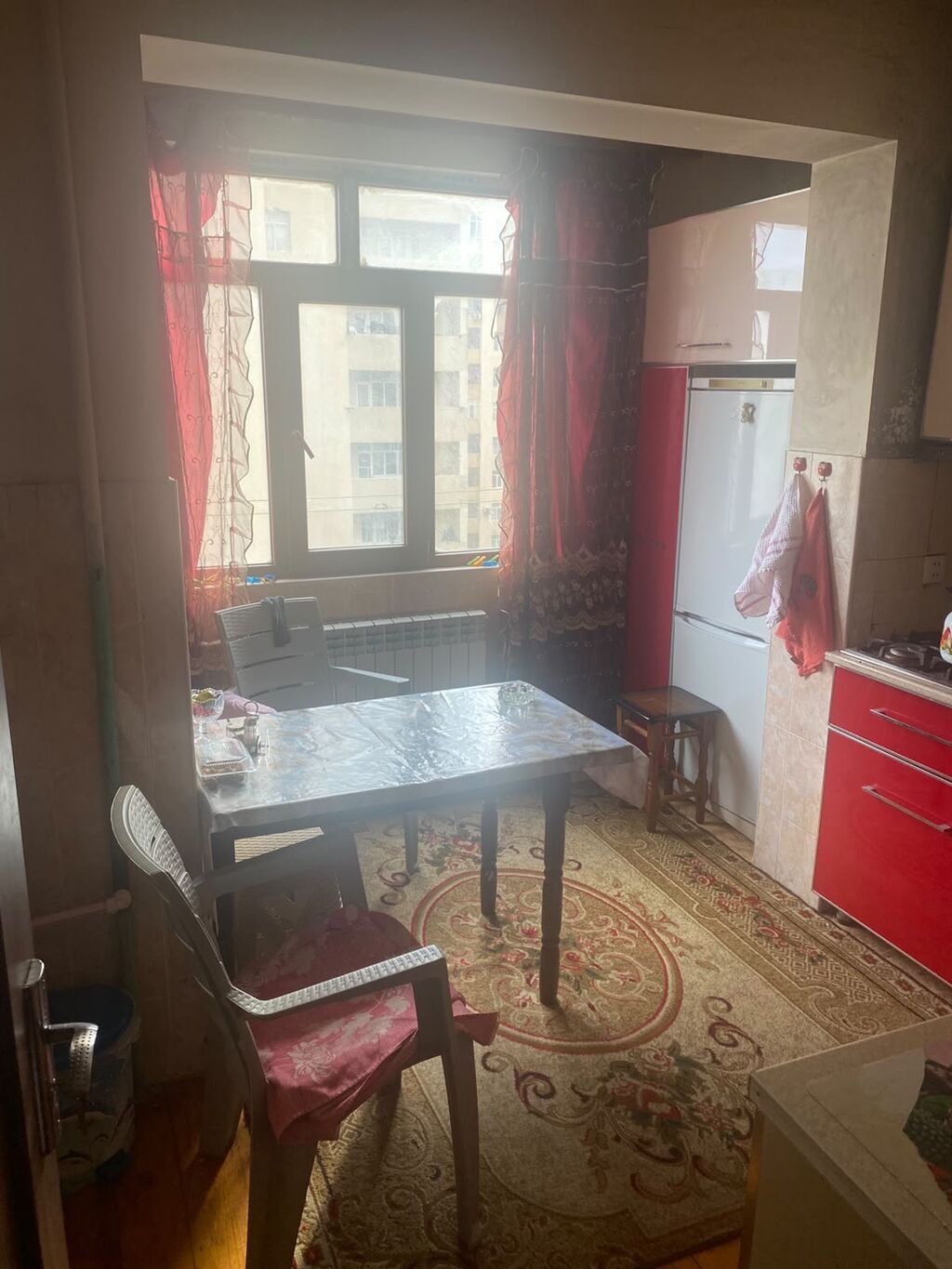 2-room old-build apartment for sale in Yeni Yasamal, 64 m², 165 000 AZN, photo 3 / 9