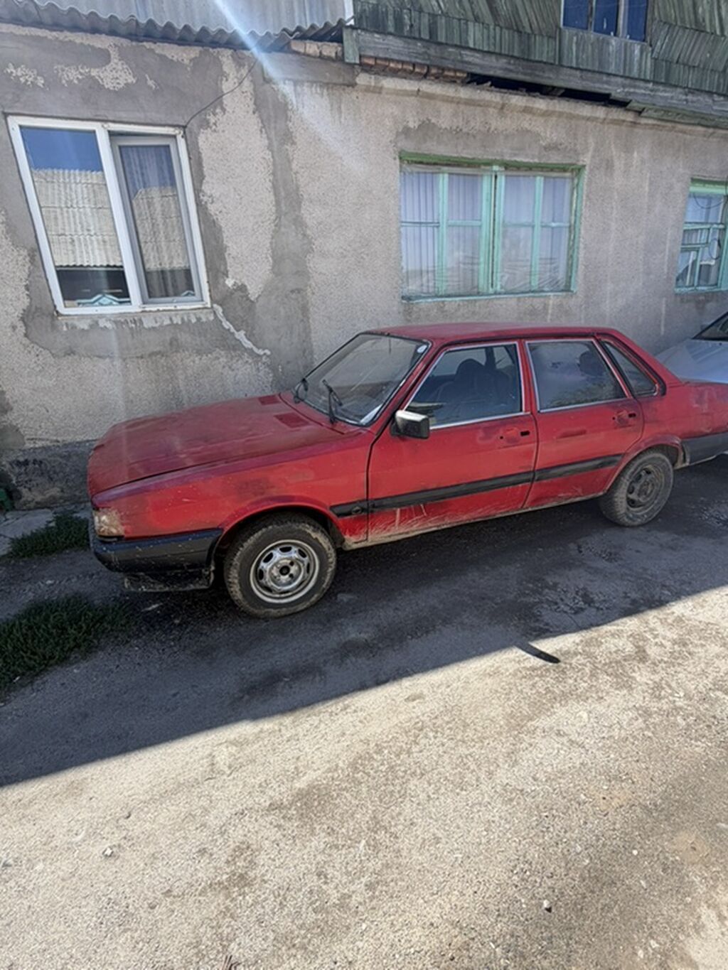 Audi 80: 1989 г., Механика, Седан: фото 2