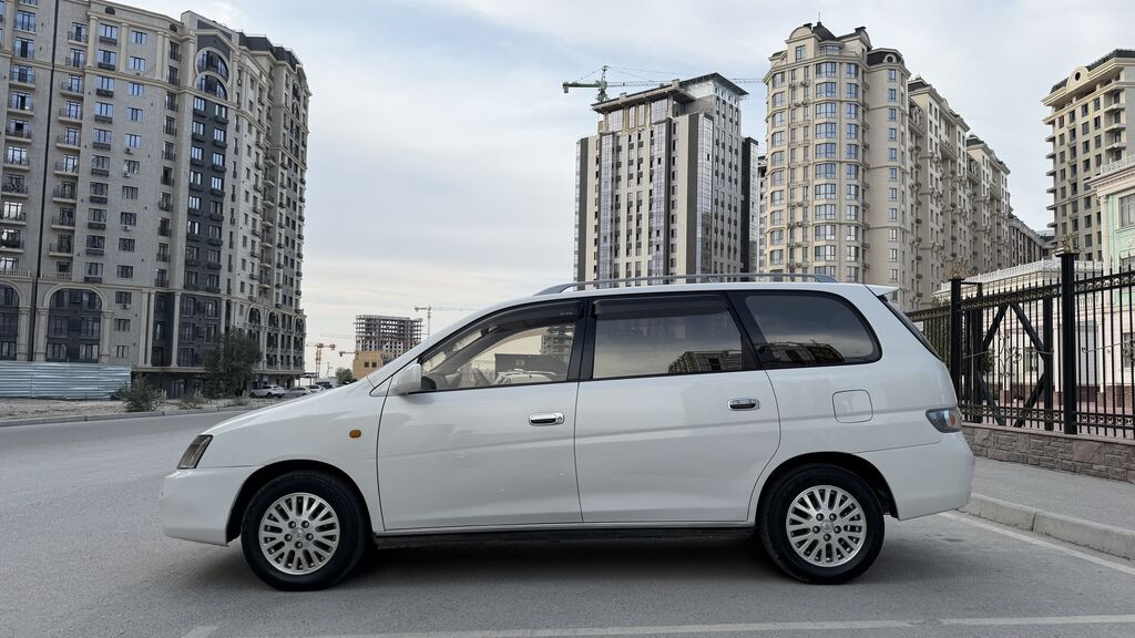 Продам Toyota Gaia 2000 г., 2 л, автомат: фото 8
