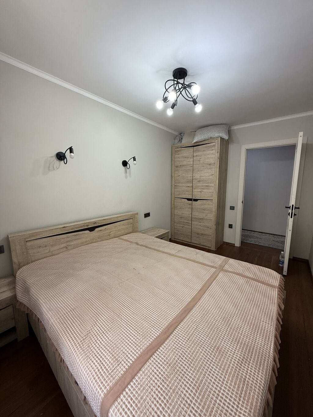 2 комнаты, 42 м², Индивидуалка, Золотой квадрат Индивидуалка, 2 этаж, Косметический ремонт: фото 3