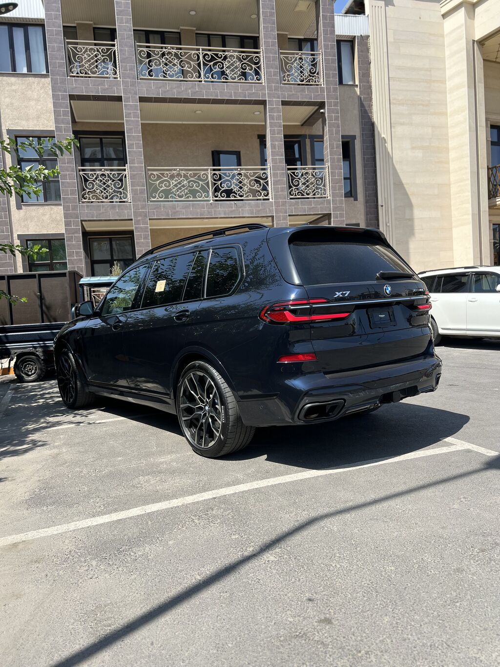BMW X7: 2022 г., 3 л, Автомат, Бензин, Кроссовер: фото 5