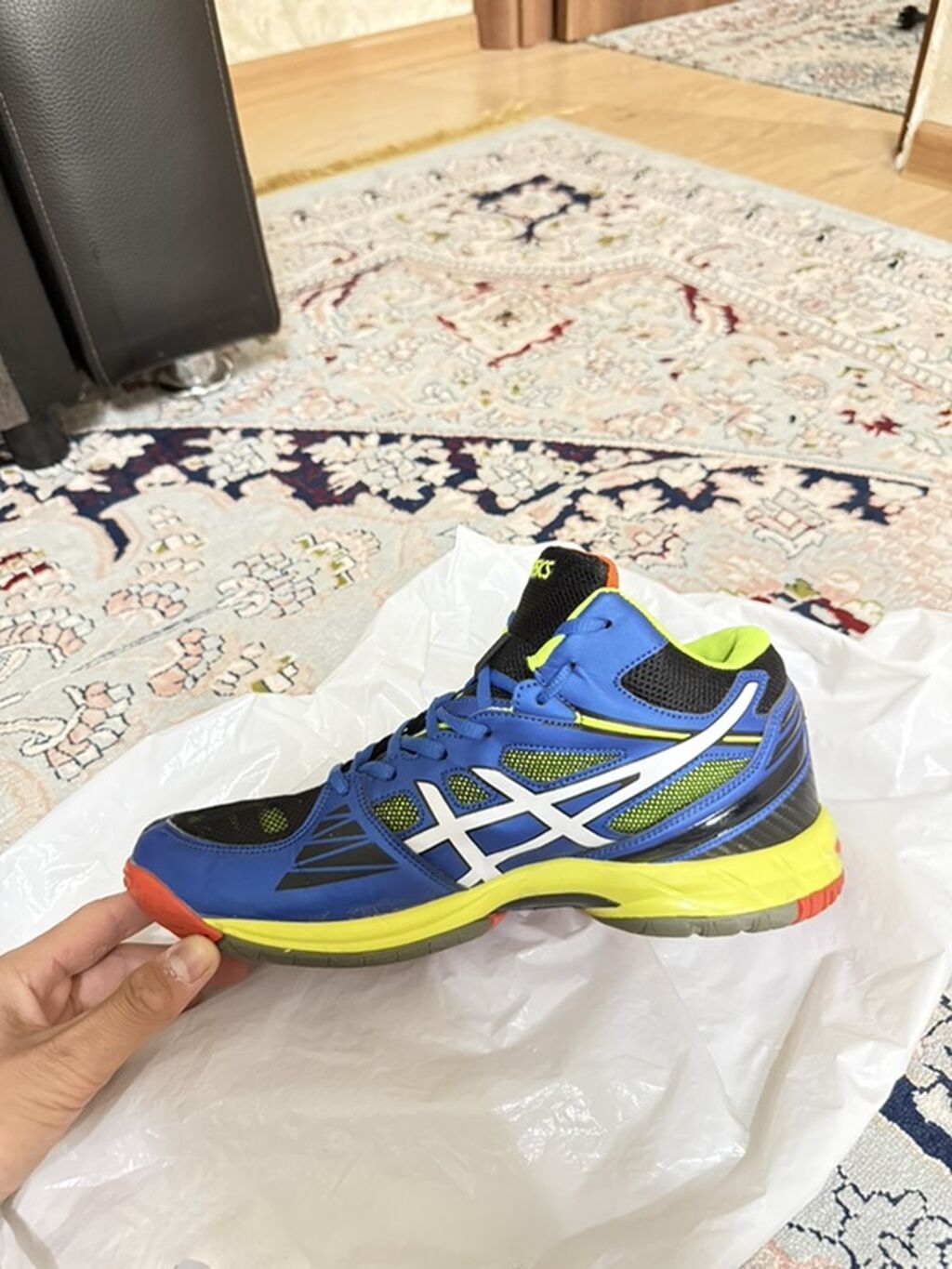 Кроссовки ASICS (модель B500N), спортивные, для зала/бега. Новые: фото 4