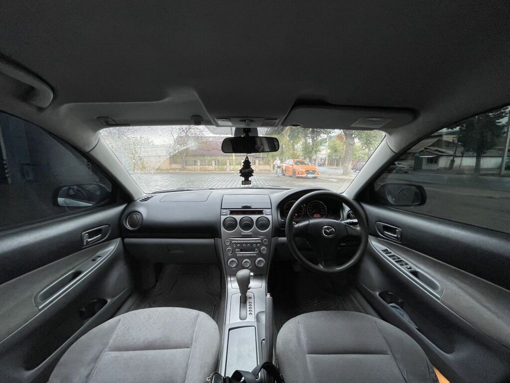 Mazda 6: 2002 г., 2 л, Автомат, Бензин, Универсал: фото 8