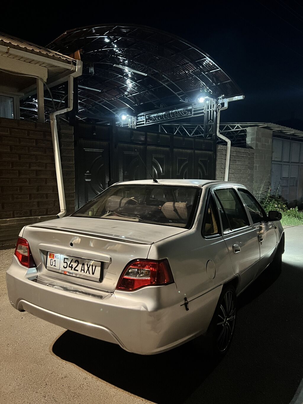 Daewoo Nexia: 2010 г., 1.6 л, Механика, Бензин, Седан: фото 6