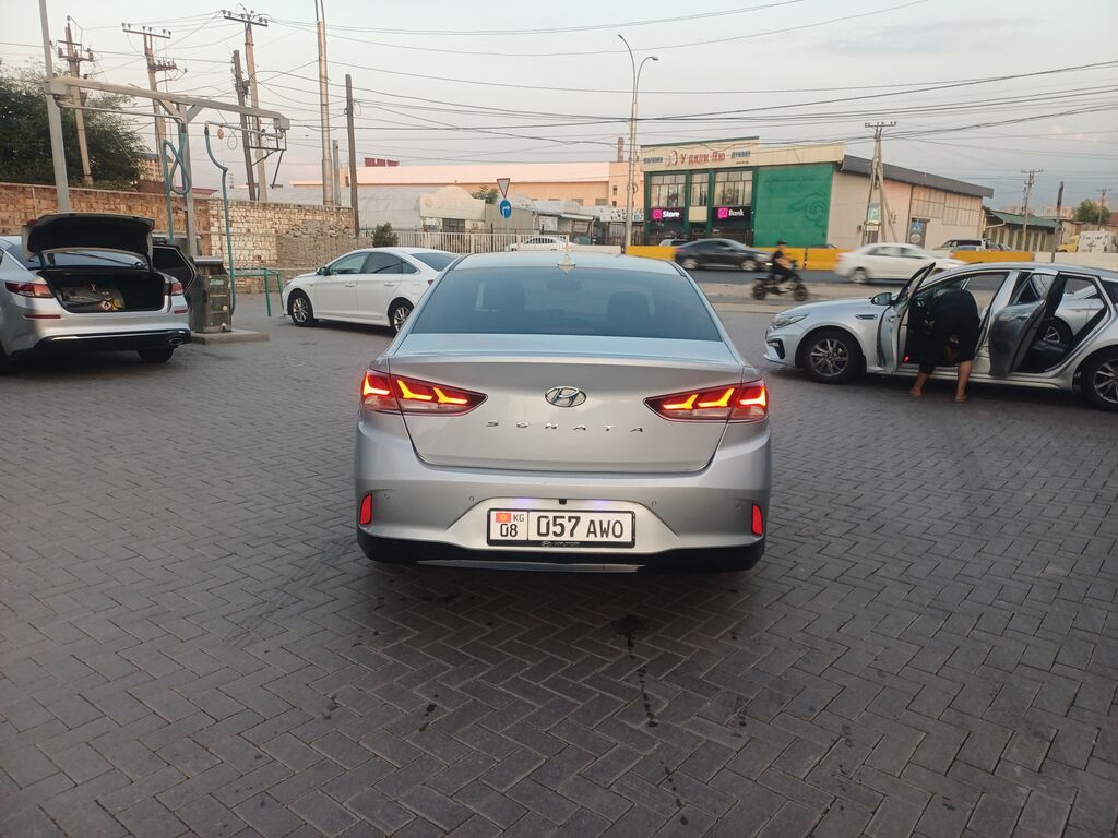 Hyundai Sonata: 2021 г., 2 л, Автомат, Газ: фото 6