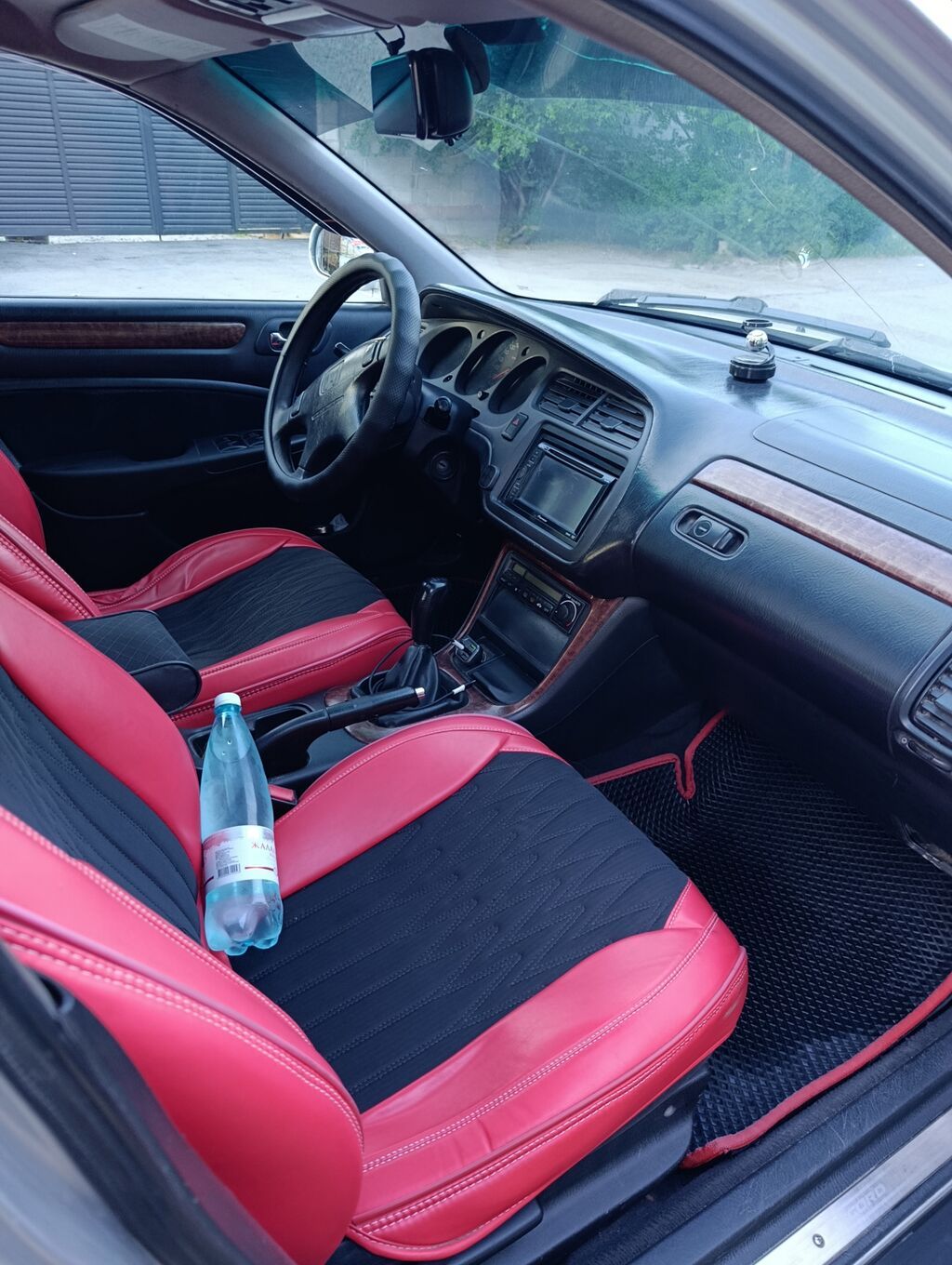 Honda Accord: 2001 г., Механика, Бензин, Седан: фото 5