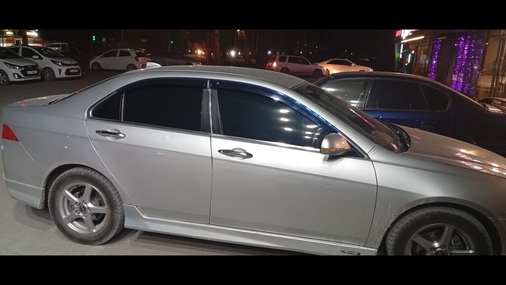 Honda Accord: 2003 г., 2 л, Автомат, Бензин, Седан: фото 3