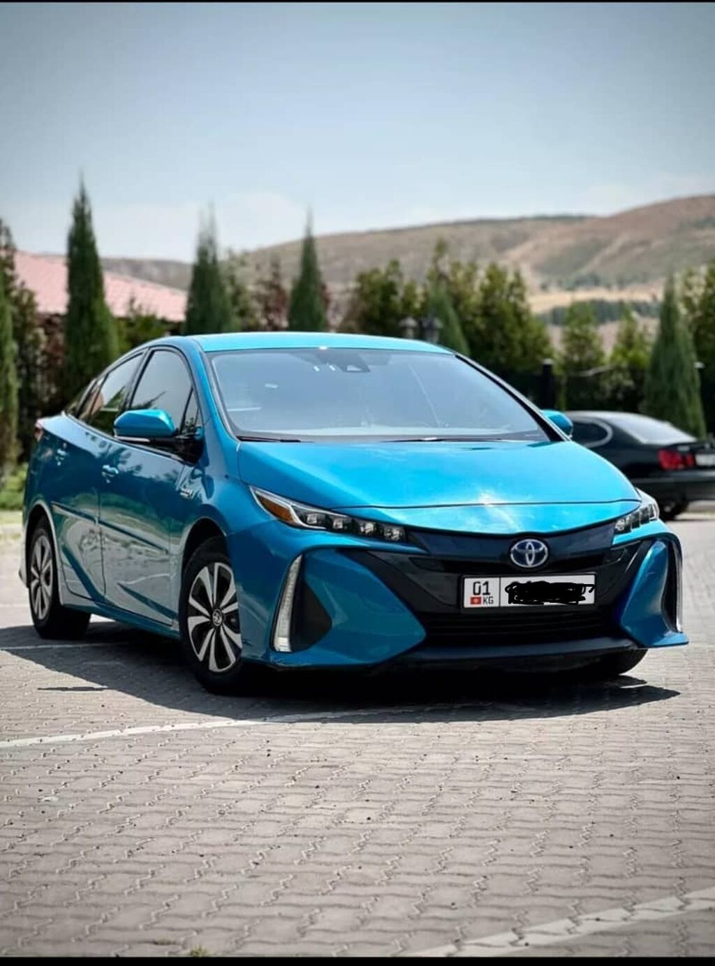 Toyota Prius: 2017 г., 1.8 л, Вариатор, Гибрид, Лифтбек: фото 2