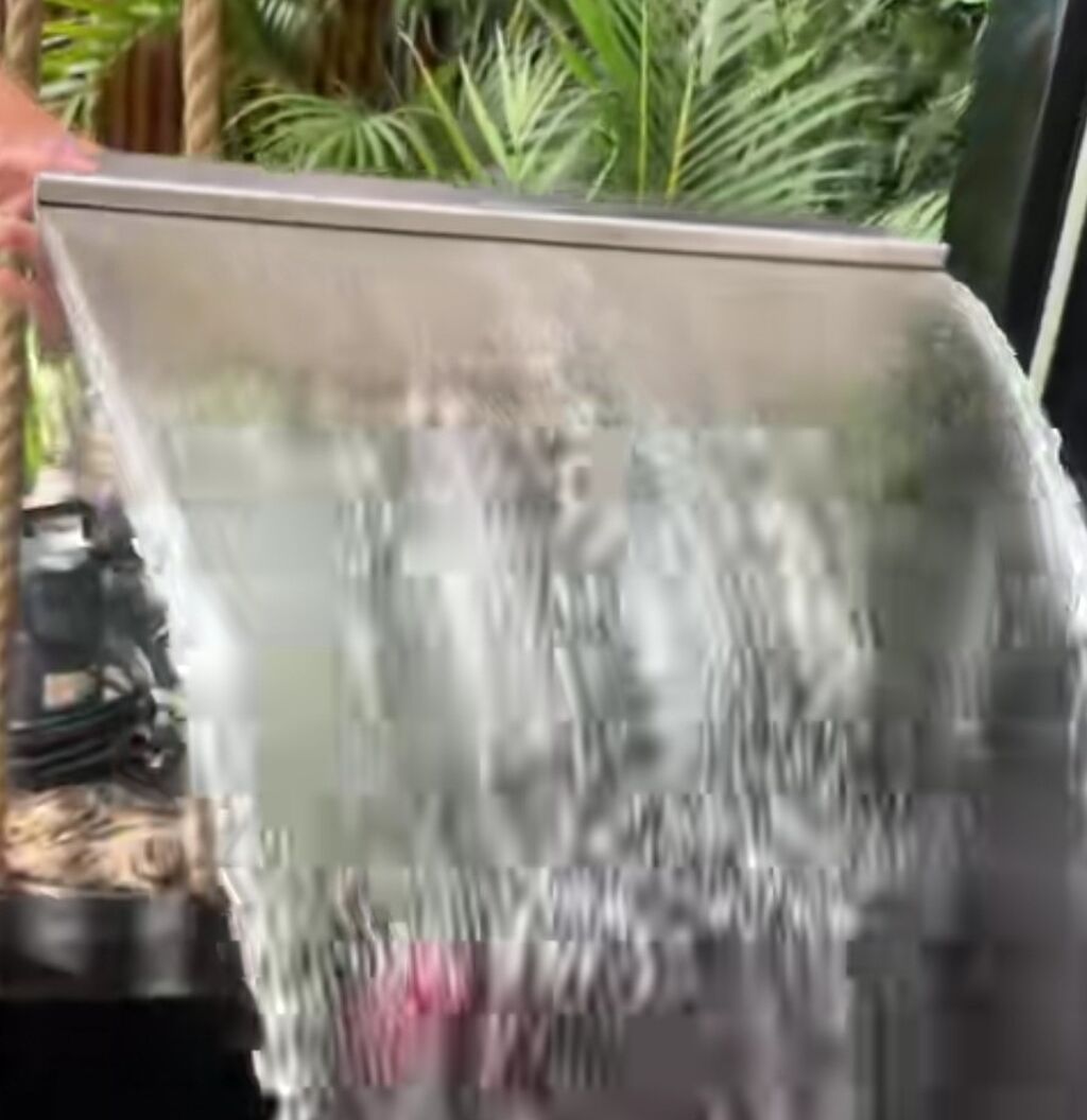 Насадка-водопад для бассейна с RGB-подсветкой: фото 4