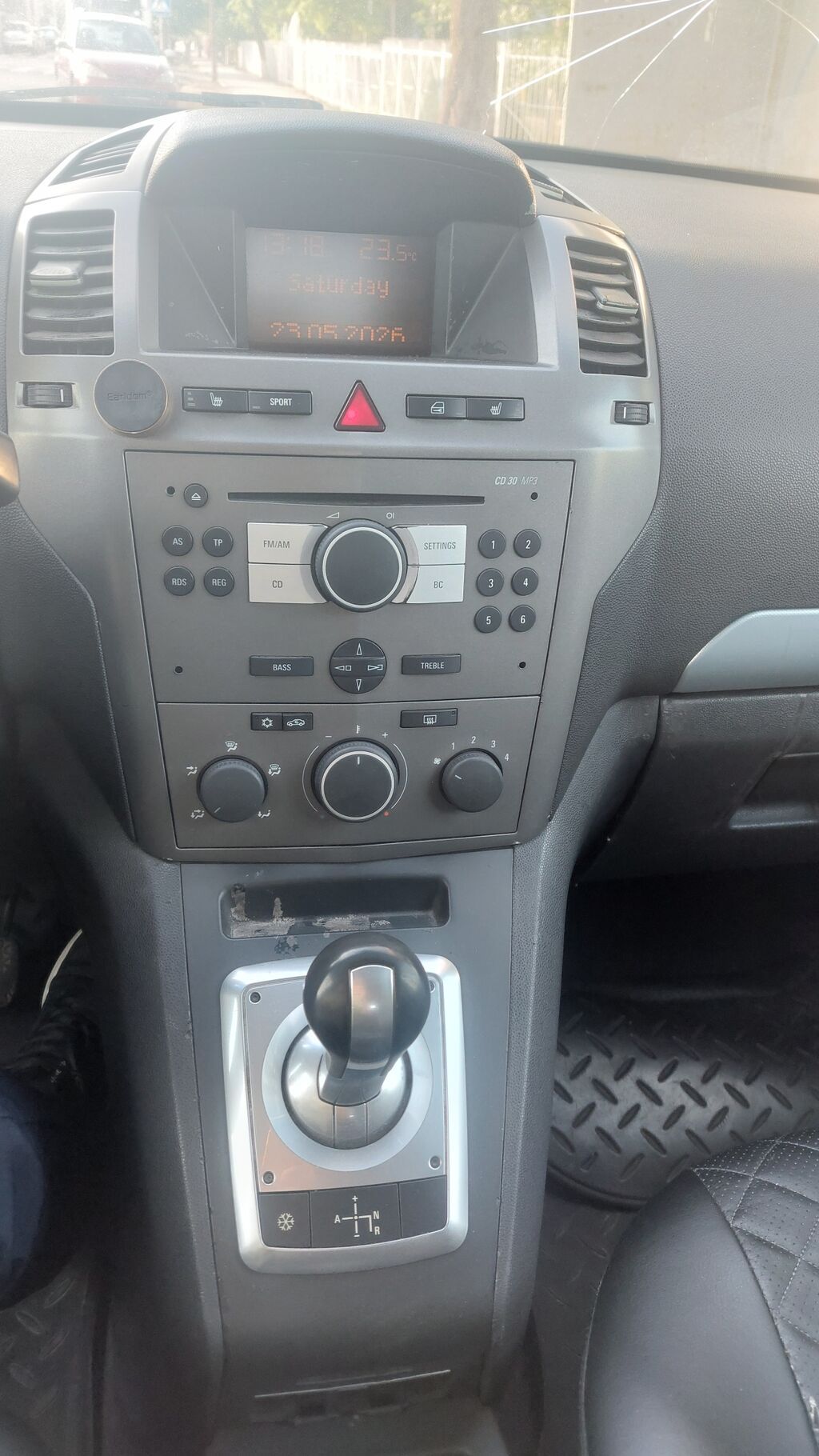 Opel Zafira: 2006 г., Бензин: фото 8