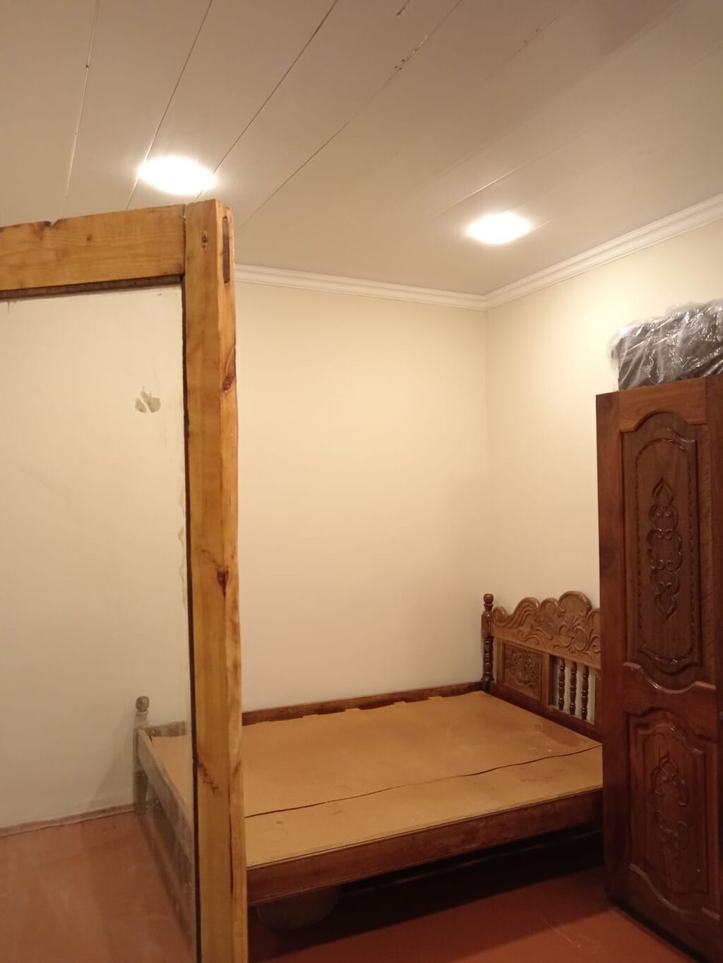 45 kv. m, 1 otaqlı, Qaz, İşıq, Su