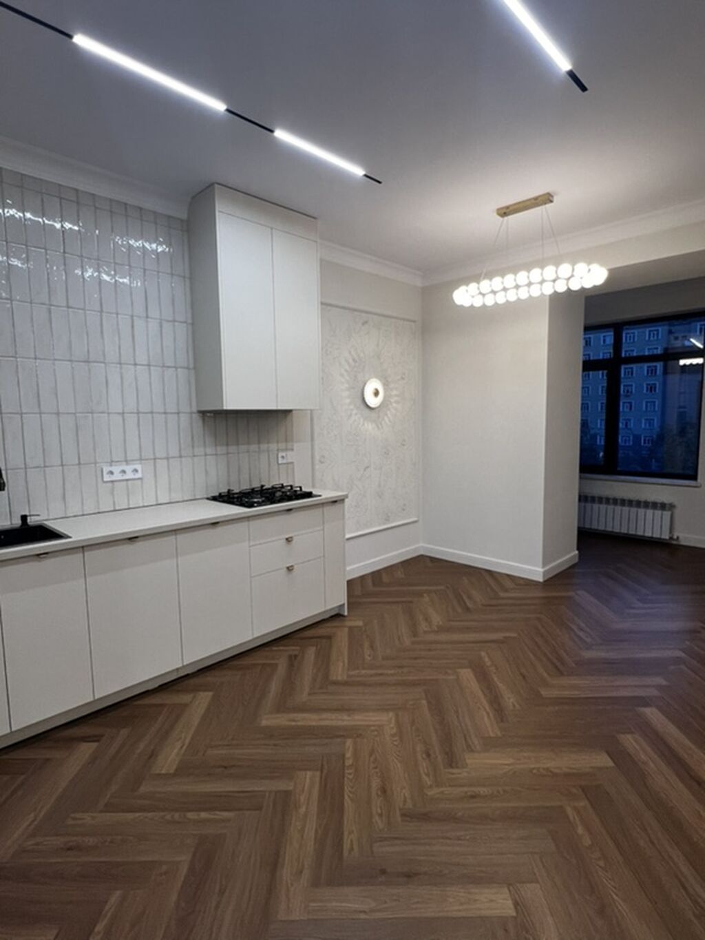 2 комнаты, 65 м², Ак-Кеме (старый аэропорт) Элитка, 4 этаж, Дизайнерский ремонт: фото 1