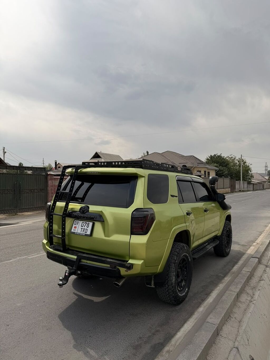 Toyota 4Runner: 2023 г., 4 л, Автомат, Газ, Внедорожник: фото 4