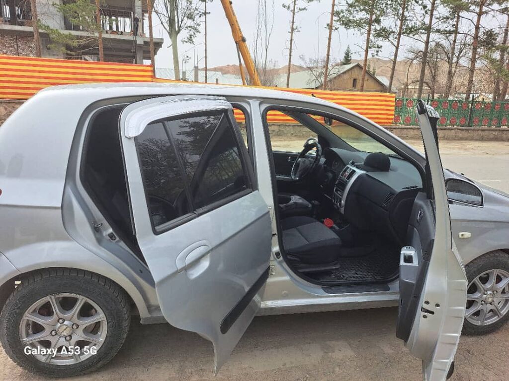 Hyundai Getz: 2005 г., 1.4 л, Автомат, Бензин, Хэтчбэк: фото 6