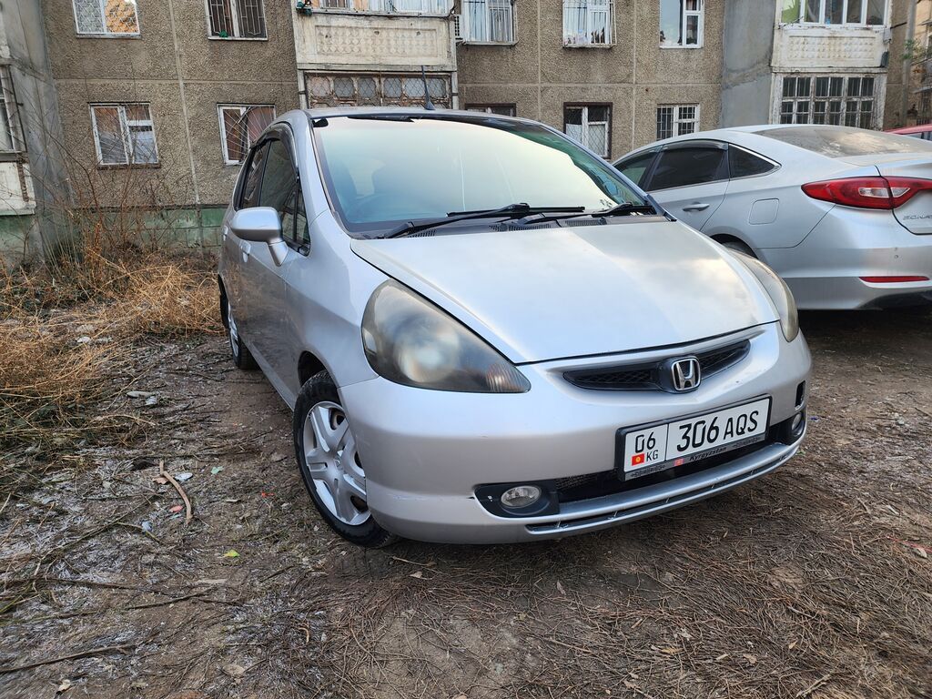 Honda Fit: 2003 г., 1.5 л, Автомат, Бензин, Хэтчбэк: фото 5