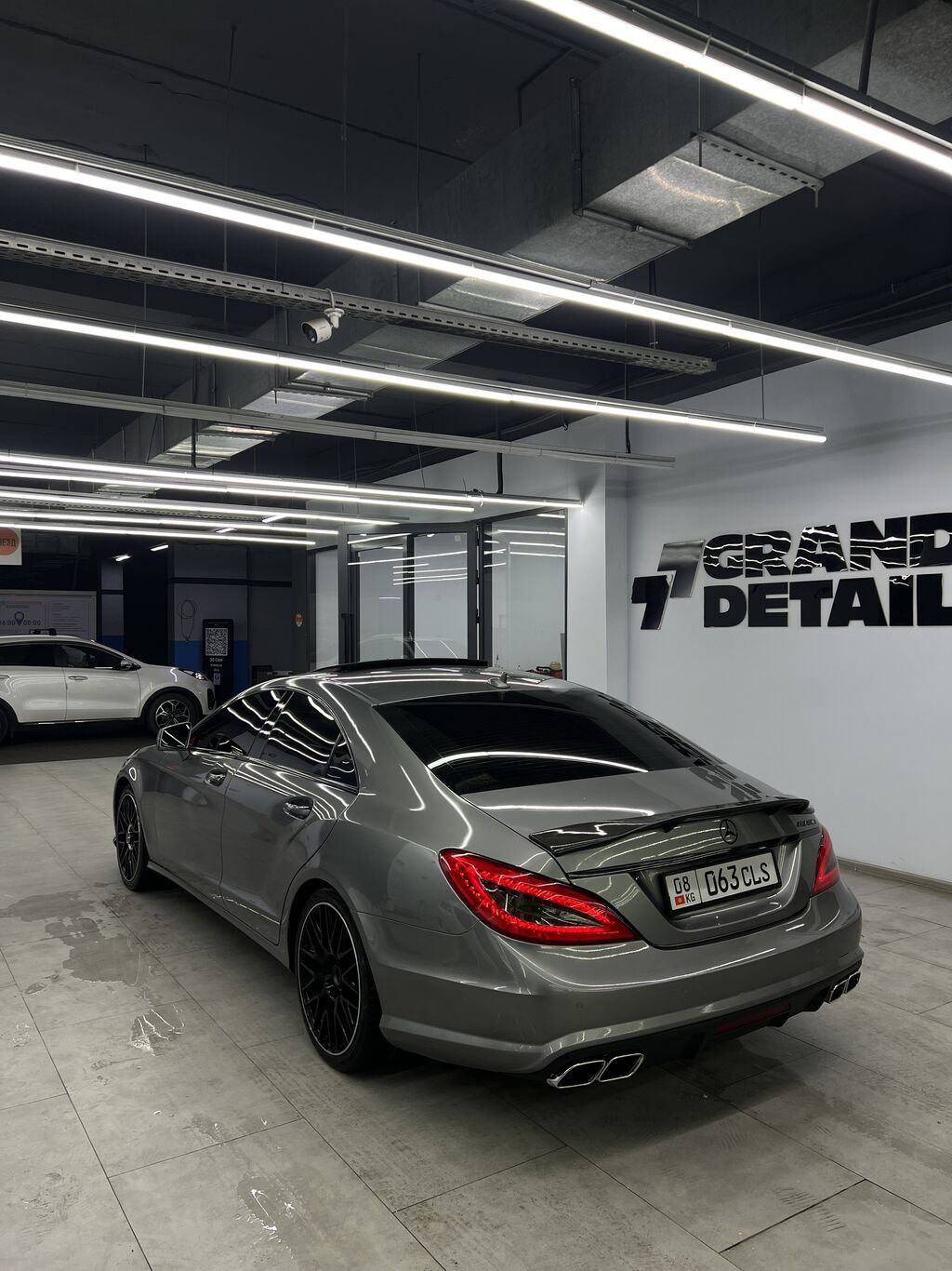 Mercedes-Benz CLS-Class: 2012 г., 4.7 л, Автомат, Бензин: фото 2