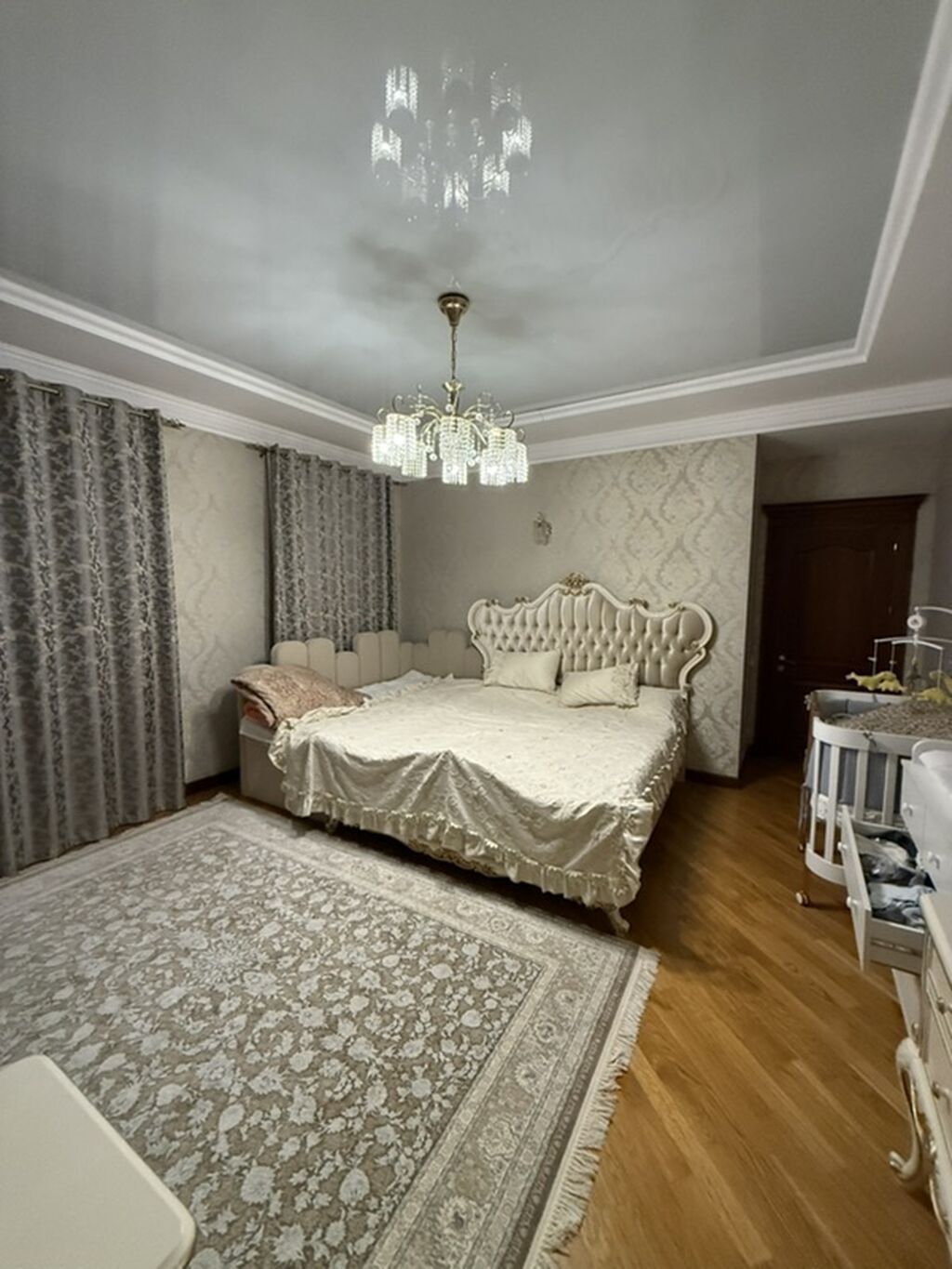 Продается 4-комнатная квартира, 130 м², Бишкек: фото 8