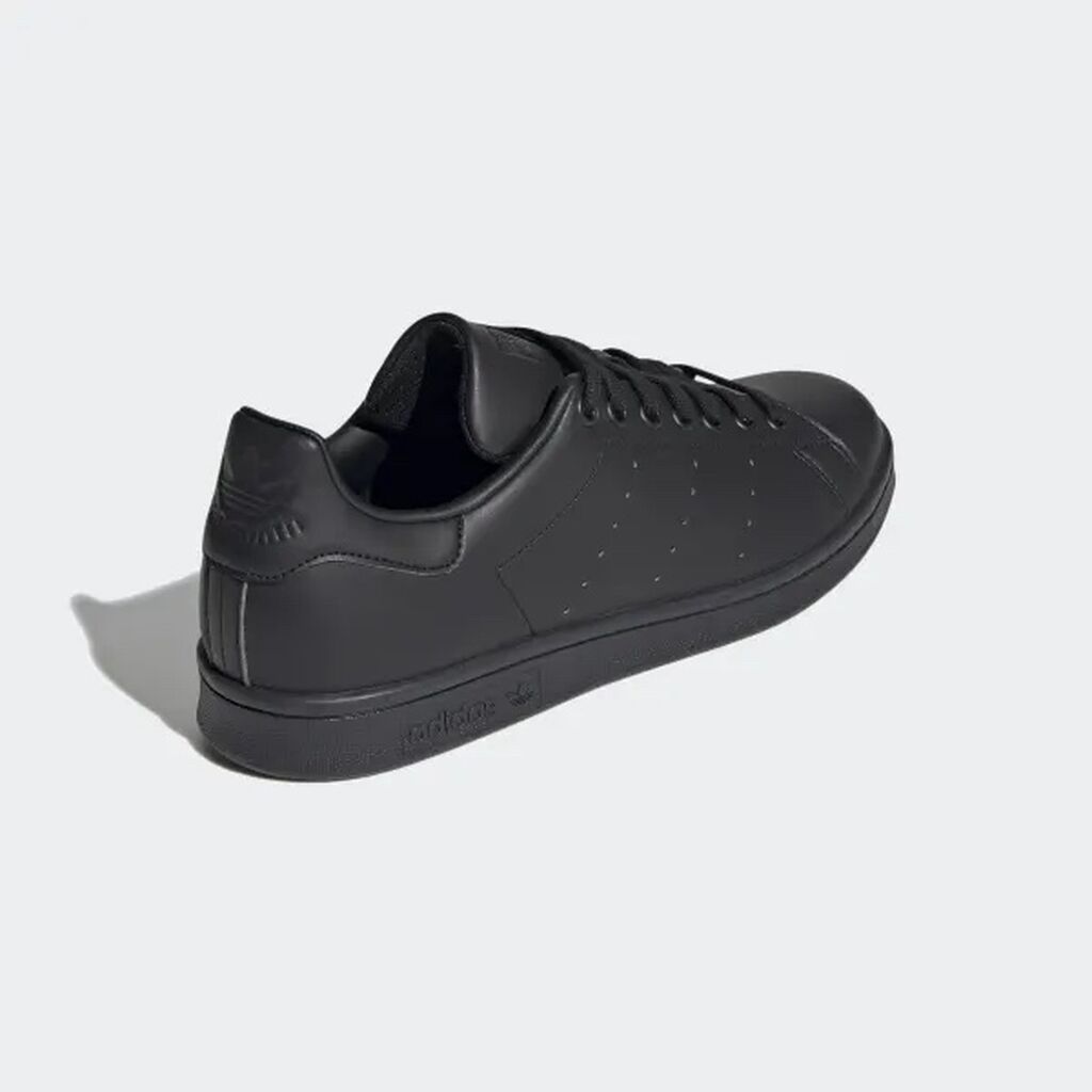 Adidas noir shop stan smith