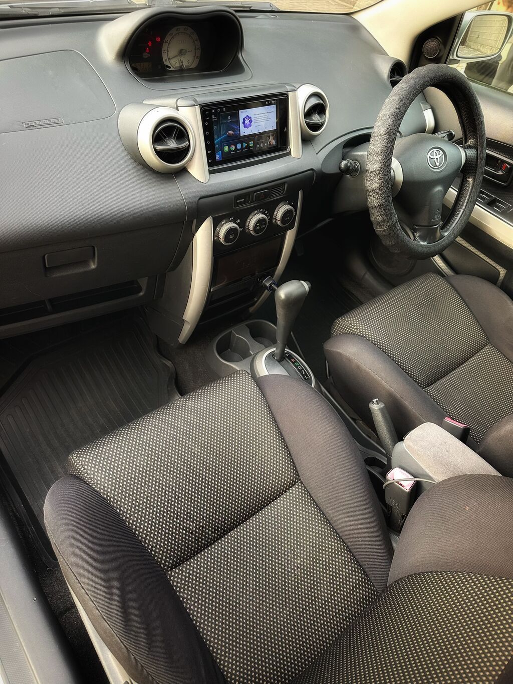 Toyota Ist: 2004 г., 1.5 л, Автомат, Бензин, Хэтчбэк: фото 7