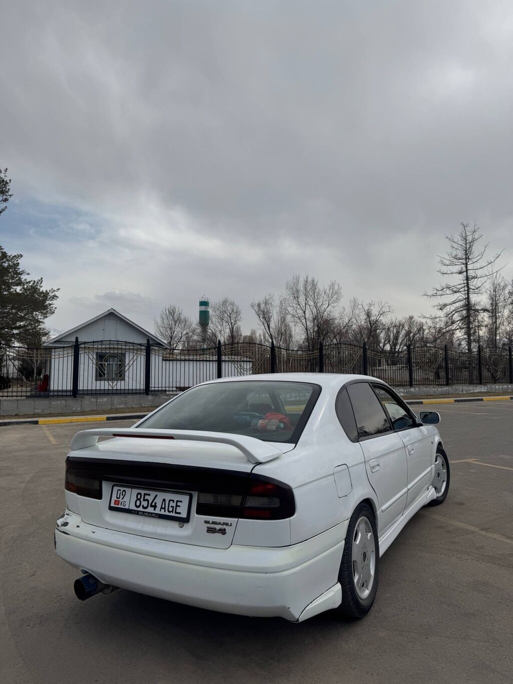 Subaru Legacy: 2000 г., 2 л, Автомат, Бензин, Седан: фото 3