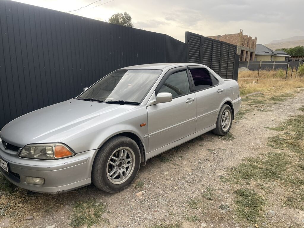 Honda Torneo: 2002 г., 2 л, Автомат, Бензин, Седан: фото 3