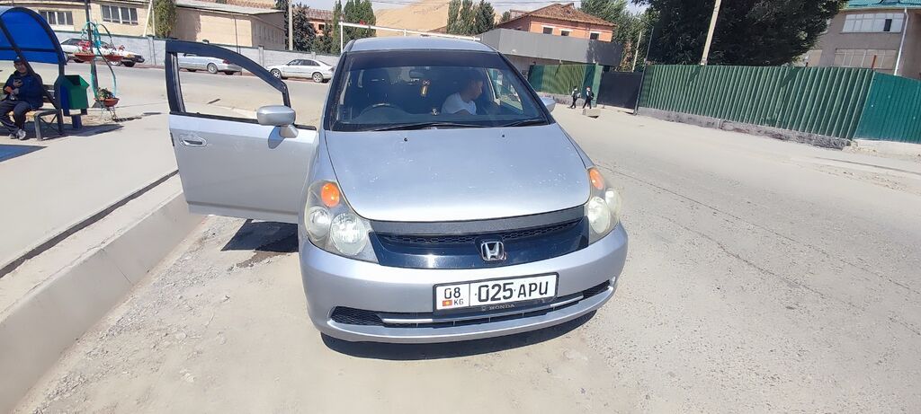 Honda Stream 2003 г., 2 л, автомат: фото 3
