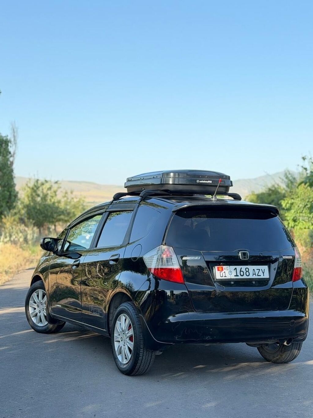 Honda Fit: 2009 г., 1.3 л, Автомат, Бензин, Хэтчбэк: фото 3