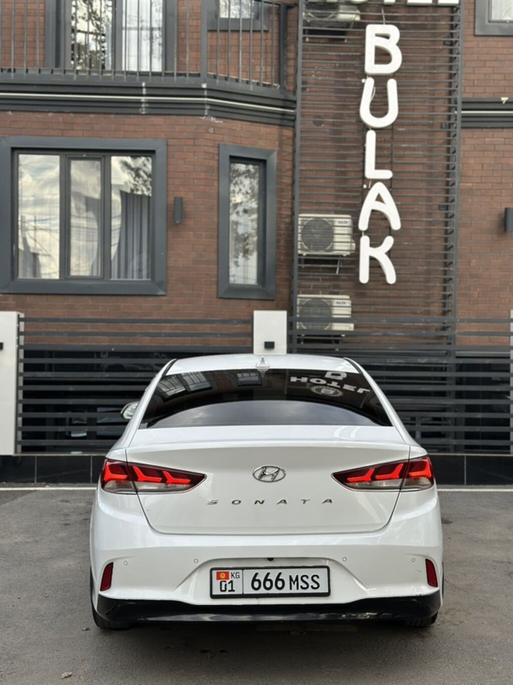 Hyundai Sonata: 2018 г., 2 л, Автомат, Газ, Седан: фото 2