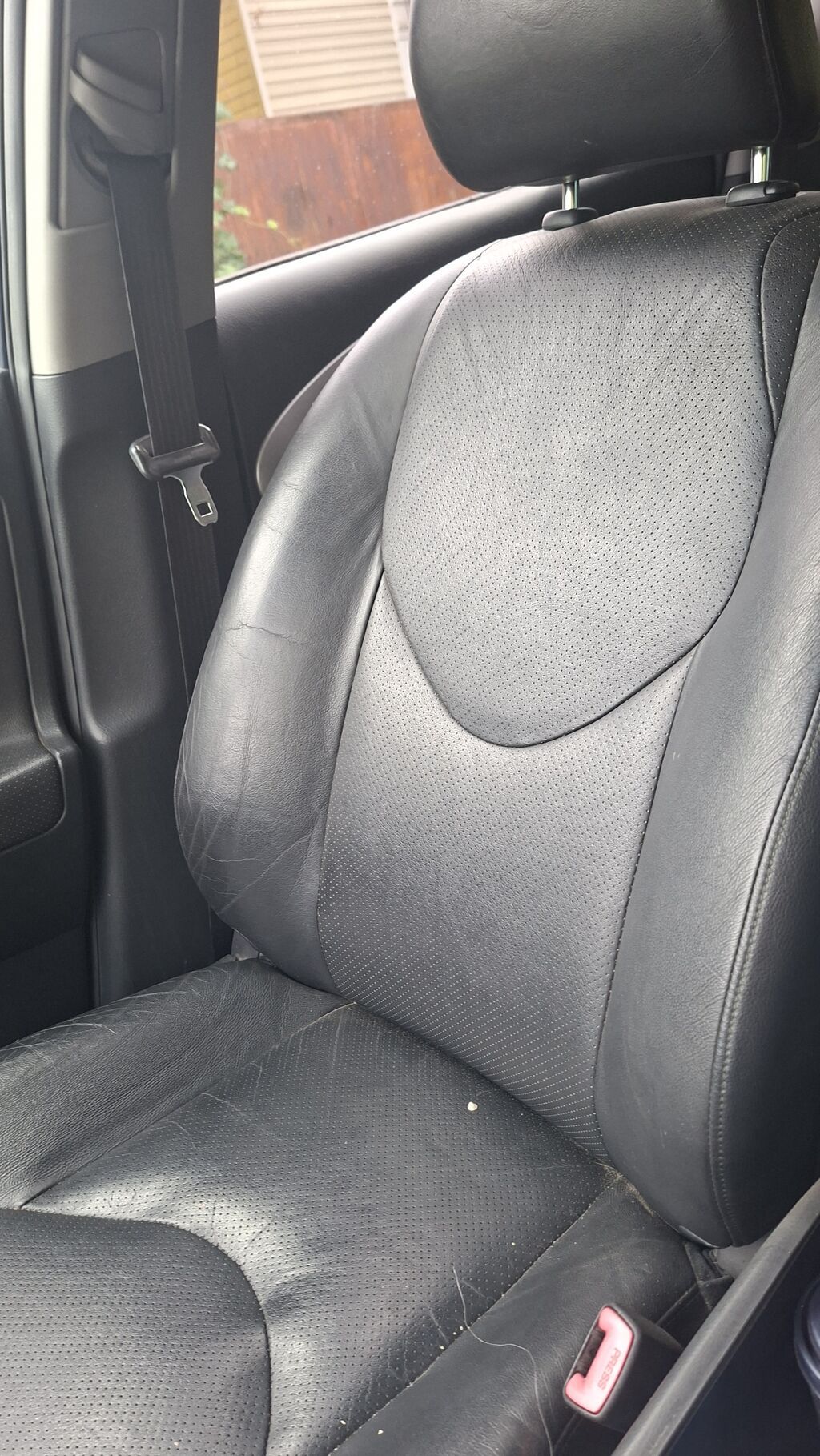 Toyota RAV4: 2006 г., 2.2 л, Механика, Дизель, Кроссовер: фото 5